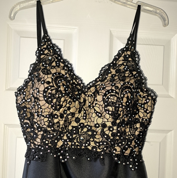 🐨4 Madison James Prom Dress - Picture 6 of 13